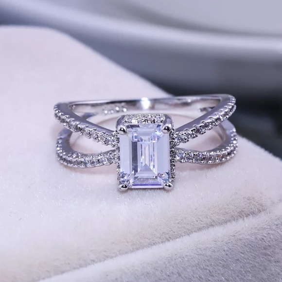 π Elegant Criss Cross S 925 Shiny Ring π - Picture 4 of 6